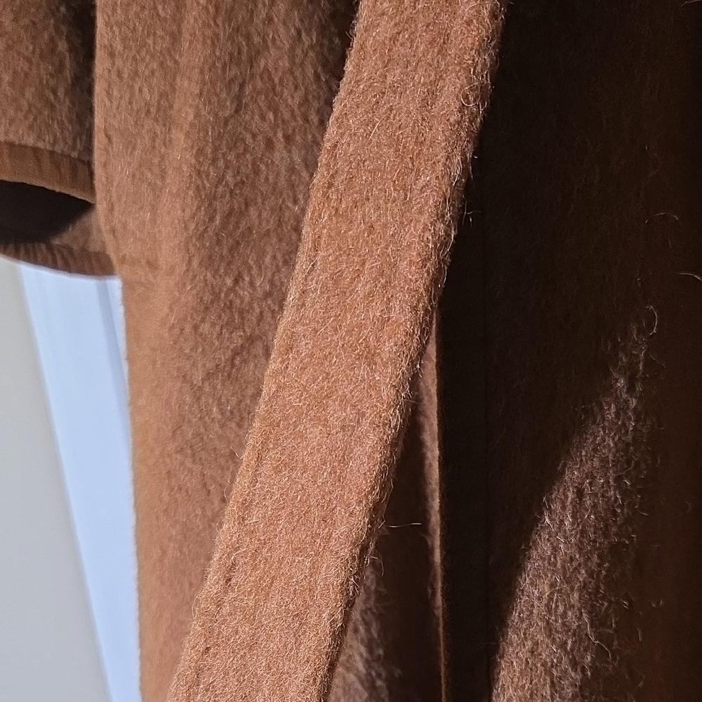 Elegant Tan Wool Trench Coat - Picture 8 of 8